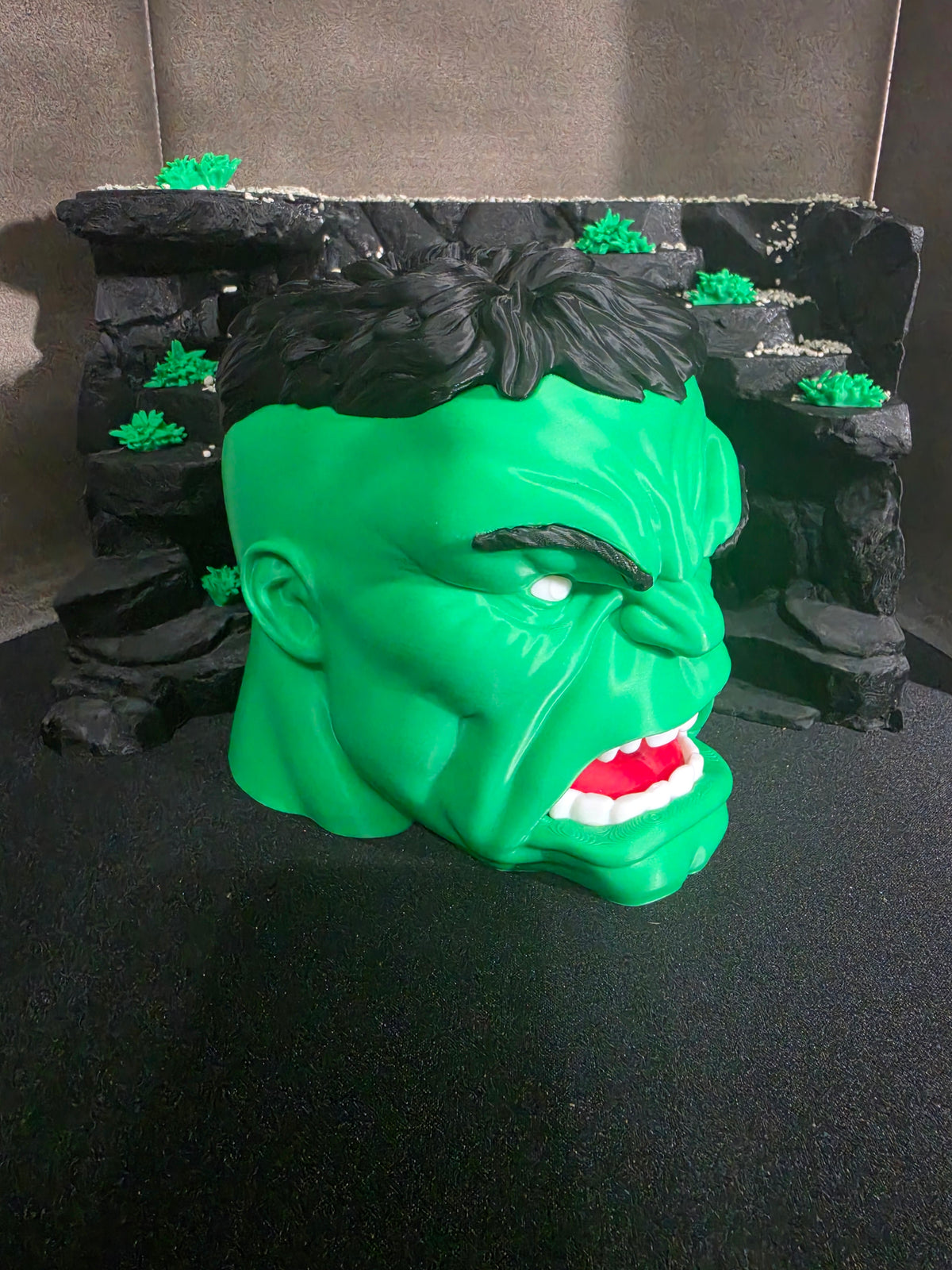 Hulk Deck Box