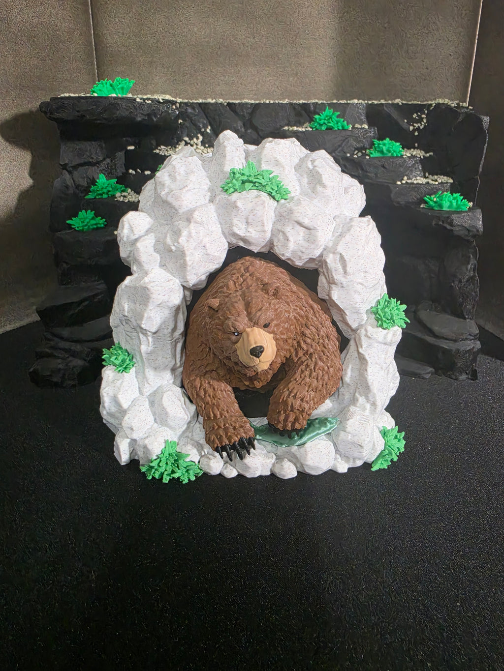 Grizzley Bear Deck Box