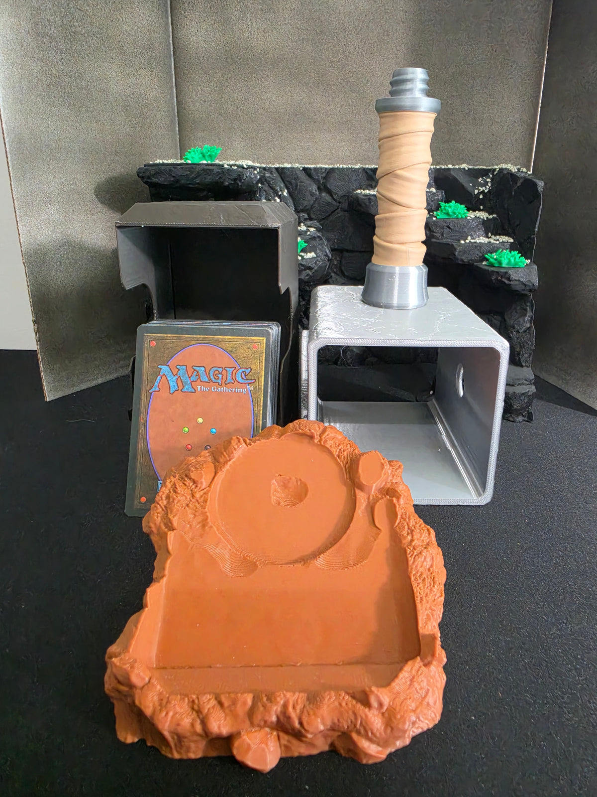 Mjolnir Deck Box